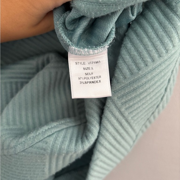 Green Oversized Boxy Cap Sleeve Top - Picture 5 of 5